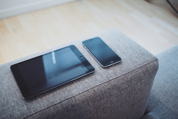 Home iPhone & iPad Service